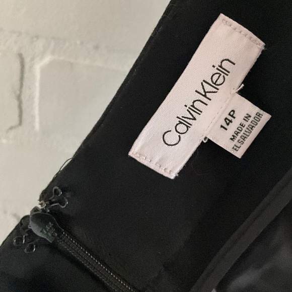 Calvin Klein Skirt Pencil Black Back slit Back zipper Lined Sz 14 Petite - Picture 5 of 12
